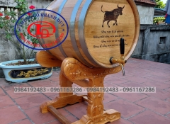 Thùng 100 Lít chân trạm khắc